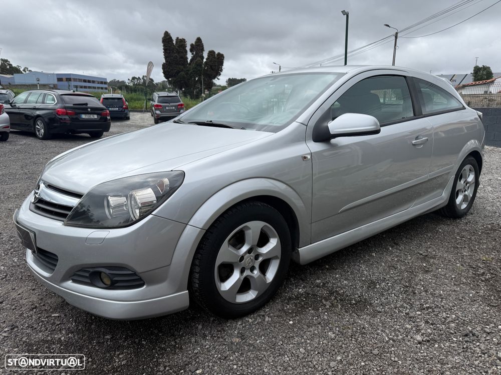 Opel Astra GTC 1.3 CDTI - 4