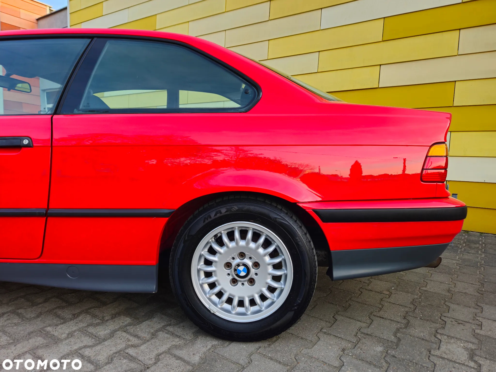 BMW Seria 3 316i - 11