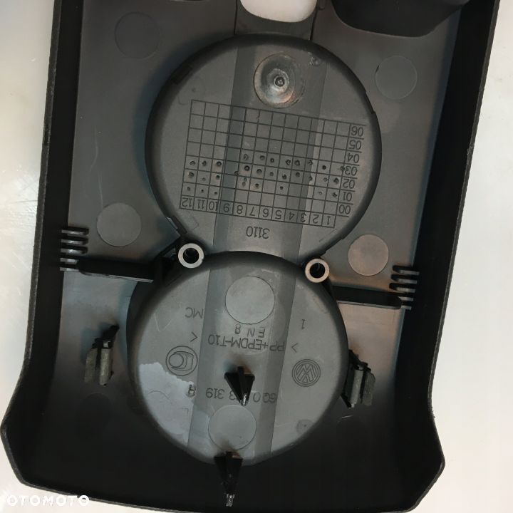 UCHWYT NA NAPOJE TUNEL ŚRODKOWY POLO 9N 6Q0863319H - 5