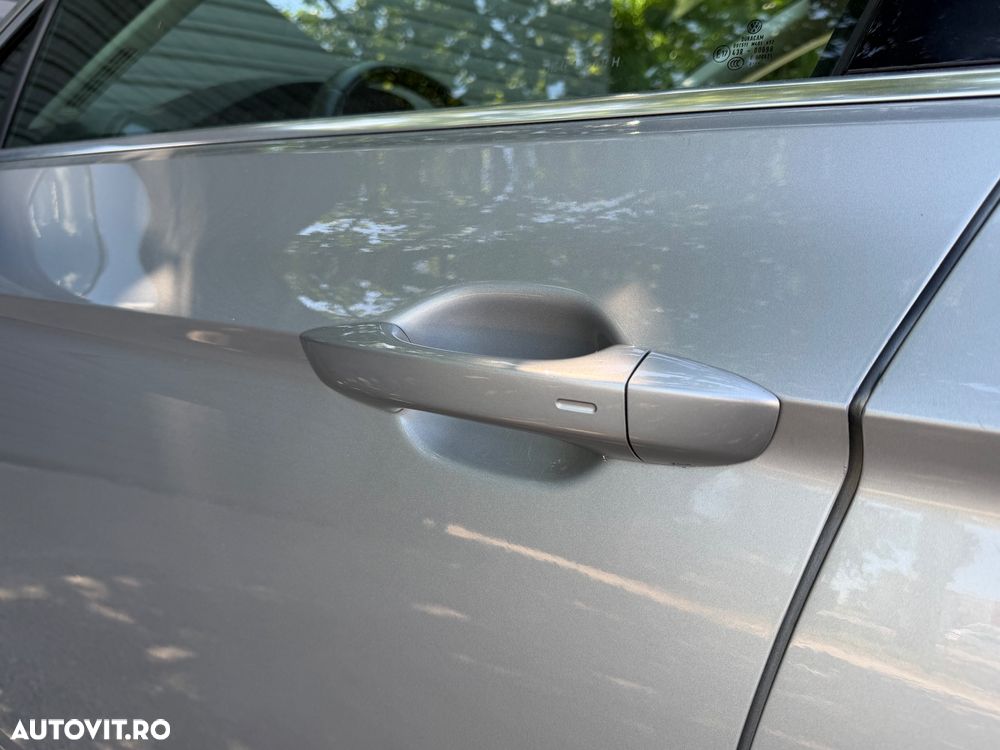 Volkswagen Passat 2.0 TDI DSG Highline - 32