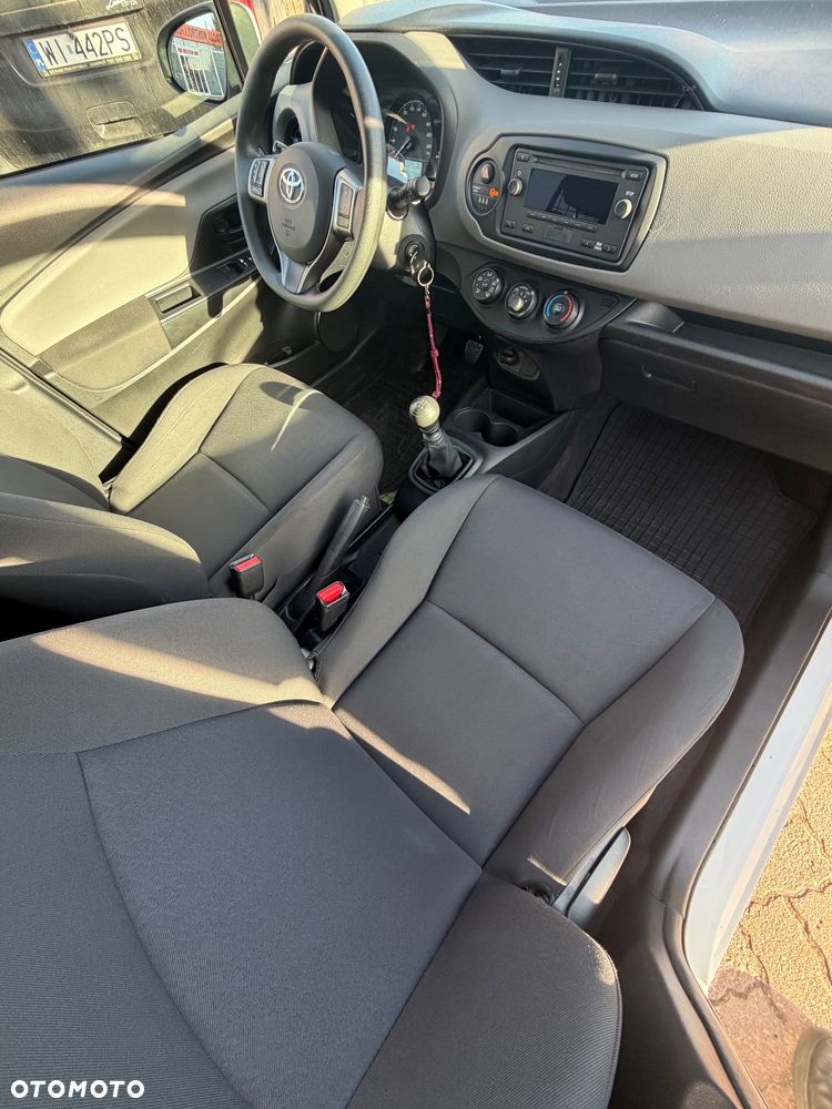 Toyota Yaris 1.5 Active - 10