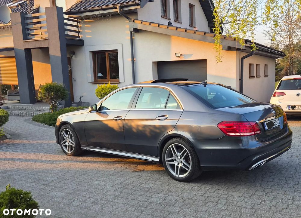 Mercedes-Benz Klasa E 500 4Matic 7G-TRONIC Avantgarde - 27