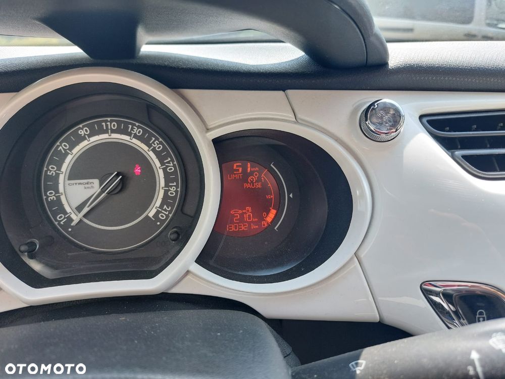Citroën C3 Pure Tech (VTi) 82 Exclusive - 6