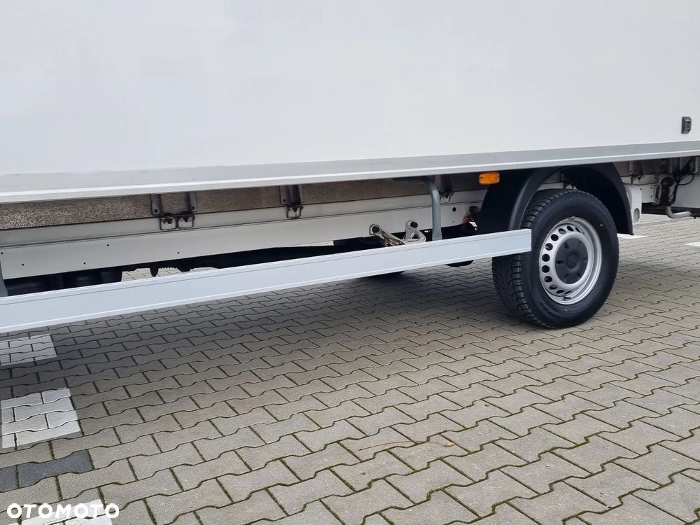 Volkswagen Crafter - 17