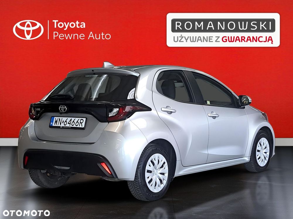 Toyota Yaris - 10
