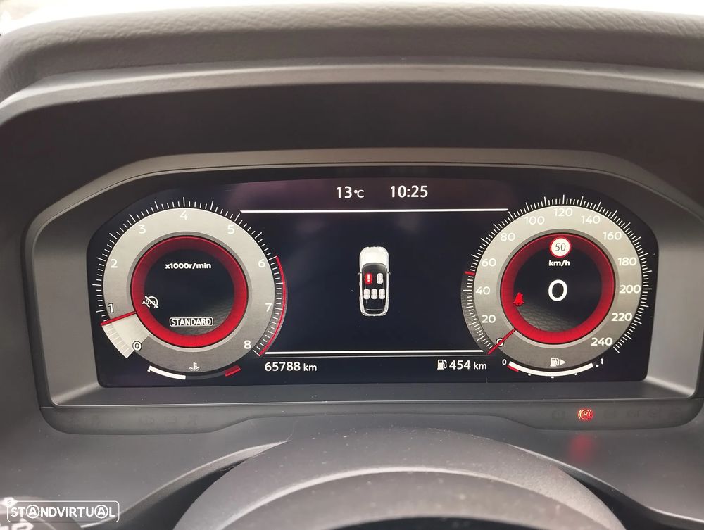 Nissan Qashqai 1.3 DIG-T MHEV Premiere Edition - 24