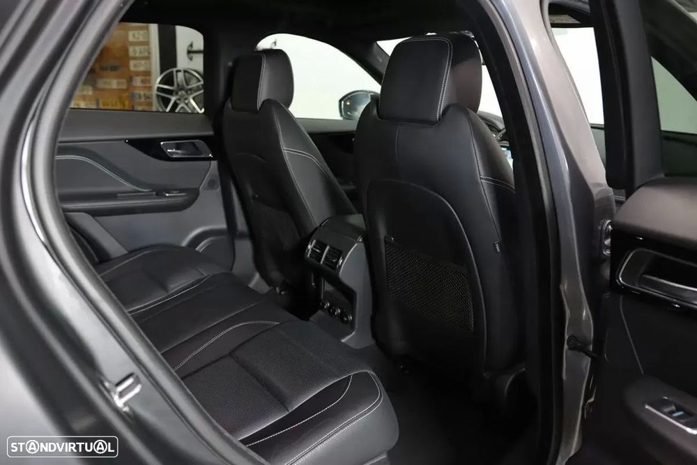 Jaguar F-Pace 25d AWD Aut. R-Sport - 35