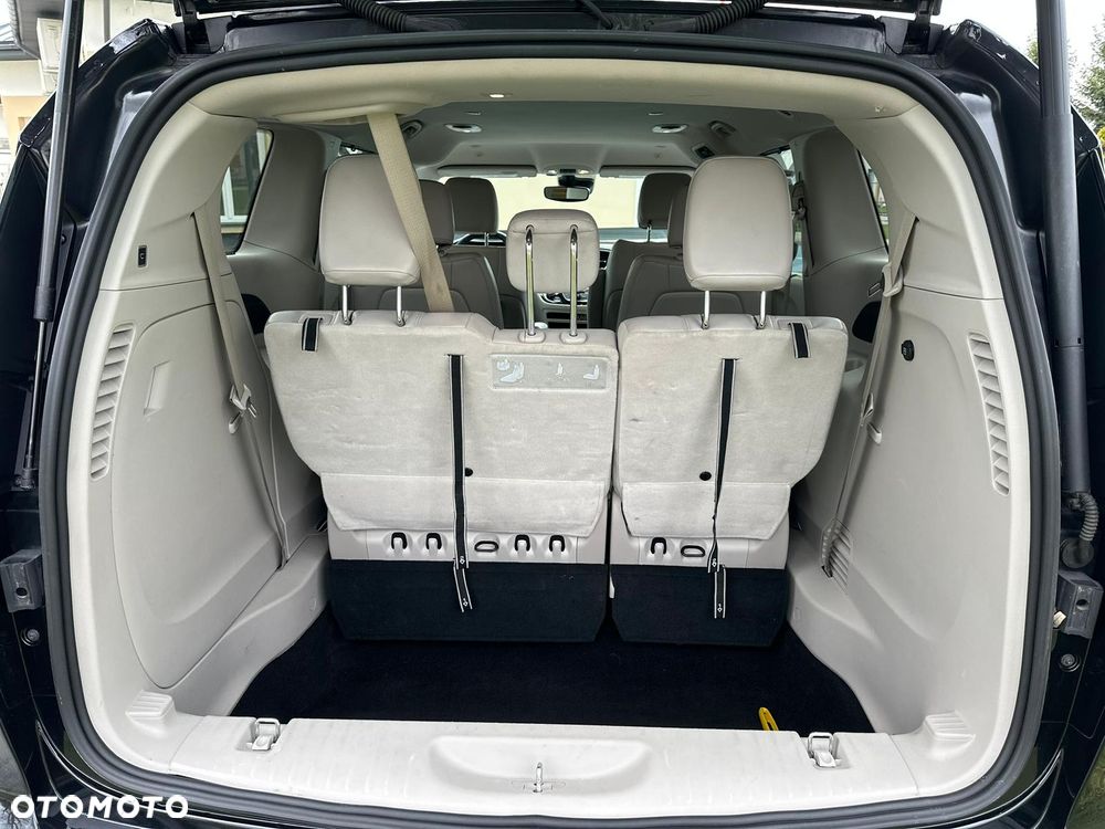Chrysler Pacifica - 19