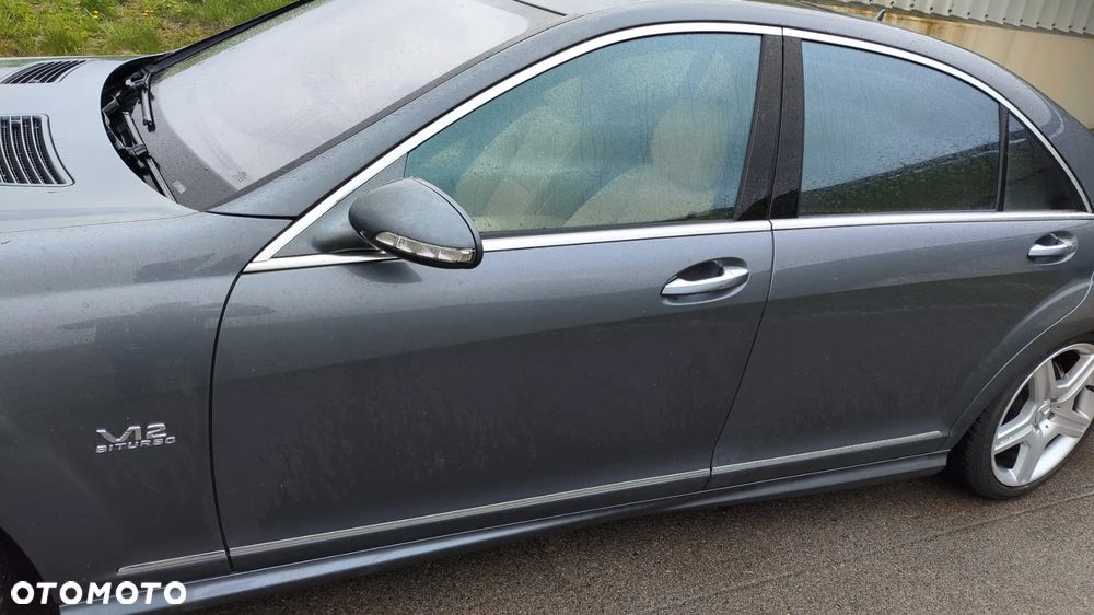DRZWI LEWY TYŁ TYLNE ORYGINALNY LAKIER KOLOR C368 368 ZAMEK DOCIĄG KLAMKA KEYLESS GO SZYBA SUNGATE LUSTERKO 15 PIN KABLI ROLETA ŻALUZJA ELEKTRYCZNA MERCEDES S-KLASA W221 LONG - 9