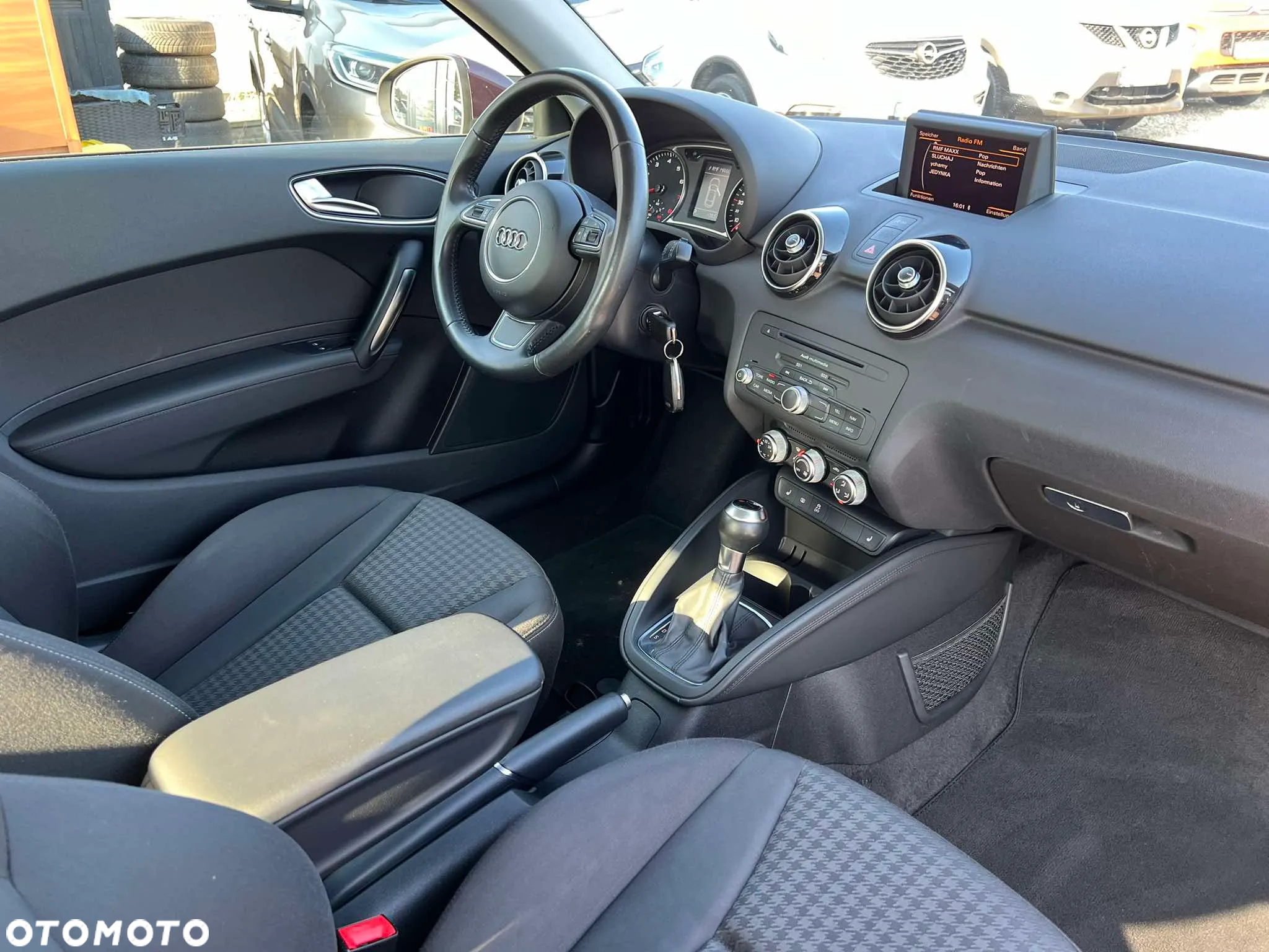 Audi A1 1.4 TFSI 119g S tronic Attraction - 15