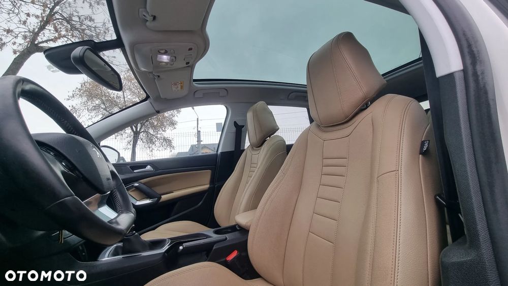 Peugeot 308 1.6 BlueHDi Allure S&S - 11