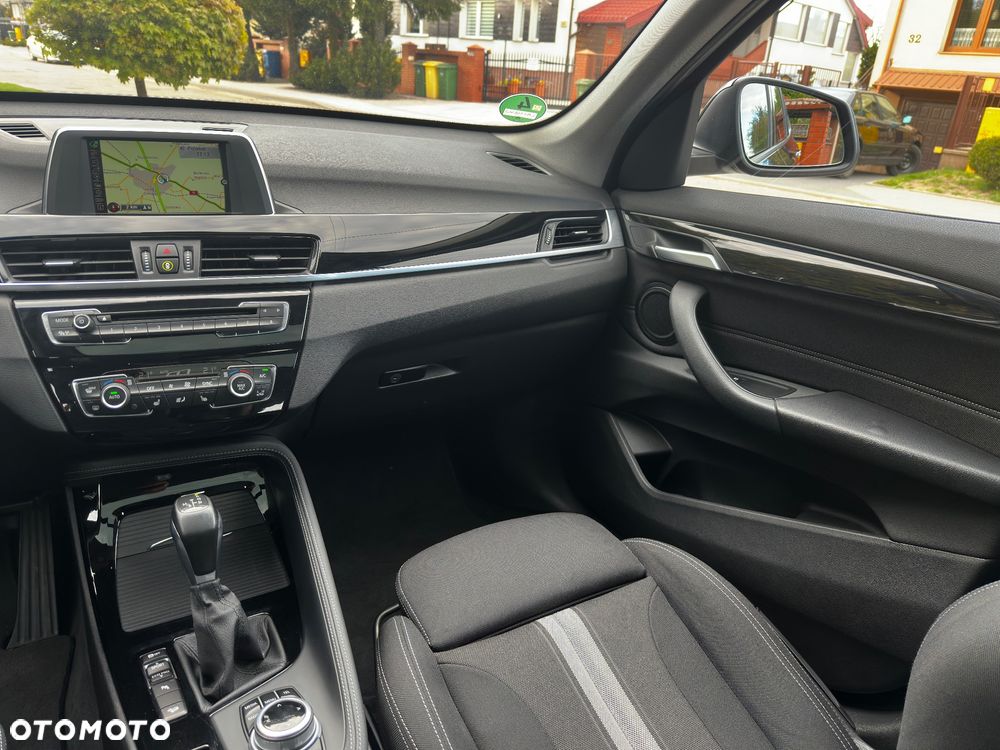 BMW X1 xDrive20i Sport Line - 19