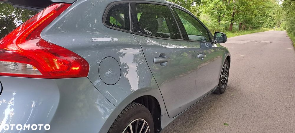Volvo V40 T3 Geartronic Momentum - 16