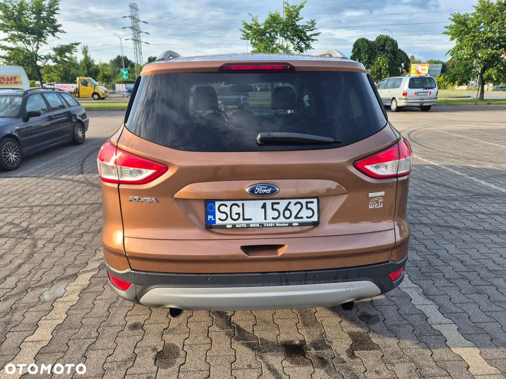Ford Kuga 1.6 EcoBoost 2x4 Titanium - 2