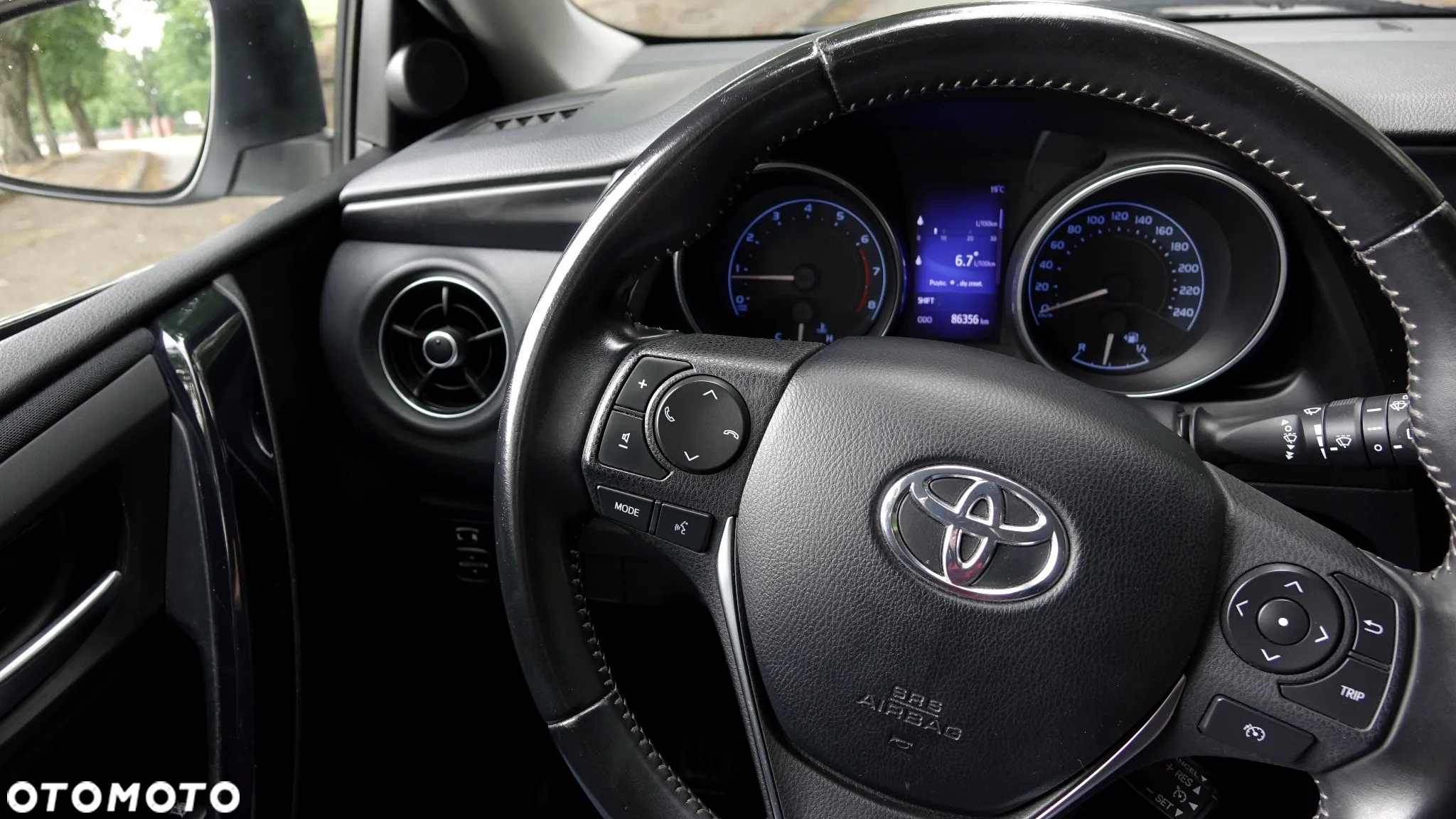 Toyota Auris 1.33 VVT-i Comfort - 15