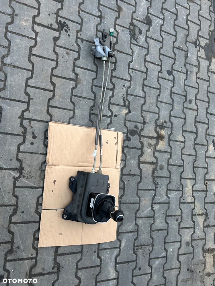 Opel Corsa E lewarek zmiany biegów mieszek linki 1.3 diesel 55496803 - 1