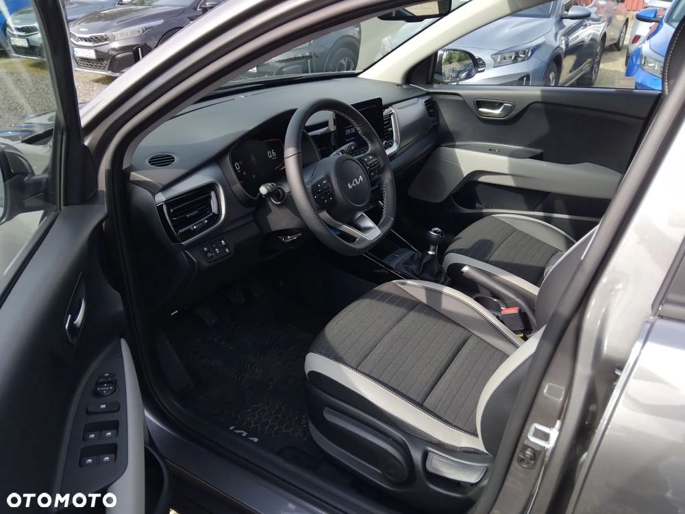 Kia Stonic 1.2 L - 21