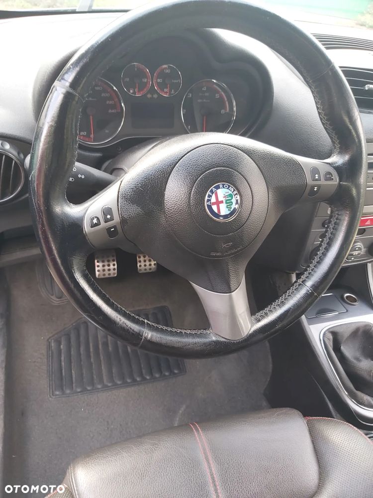 Alfa Romeo 147 1.9 JTD 16V Progress - 14