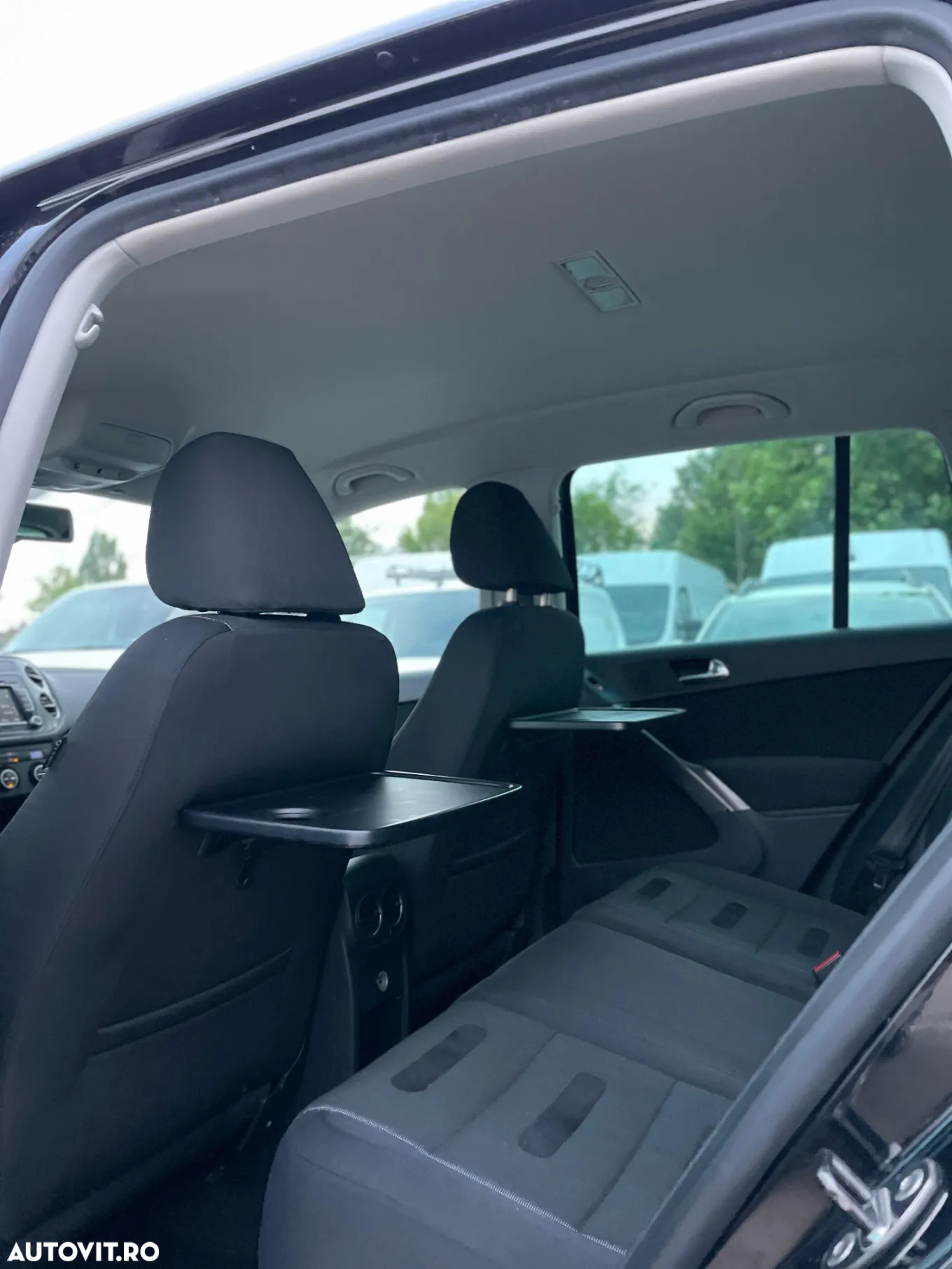 Volkswagen Tiguan - 5