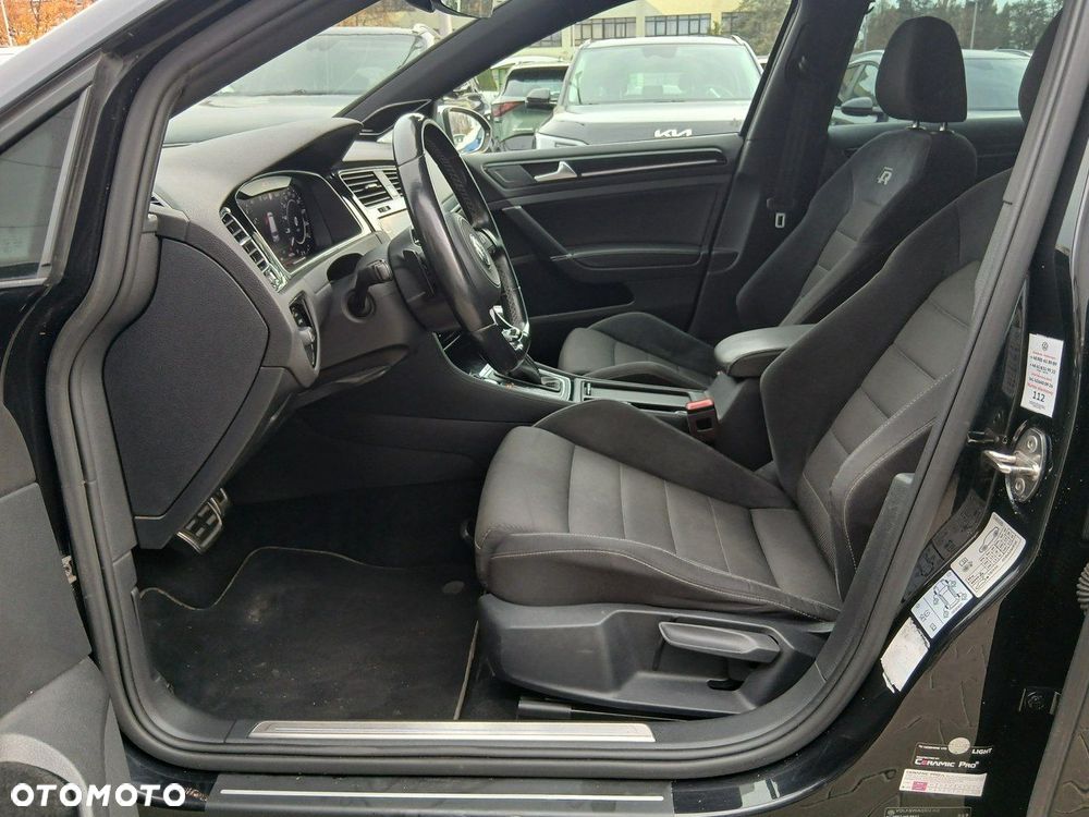 Volkswagen Golf - 19