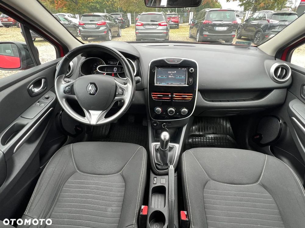 Renault Clio 1.2 16V 75 Life - 17