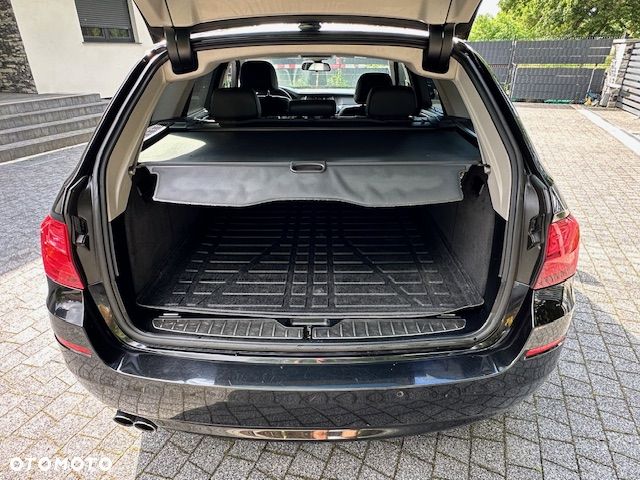 BMW Seria 5 520d Luxury Line - 7