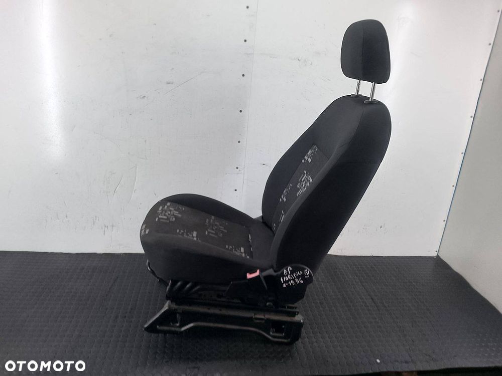 FOTEL PRAWY PASAŻERA FIAT FIORINO IV - 5