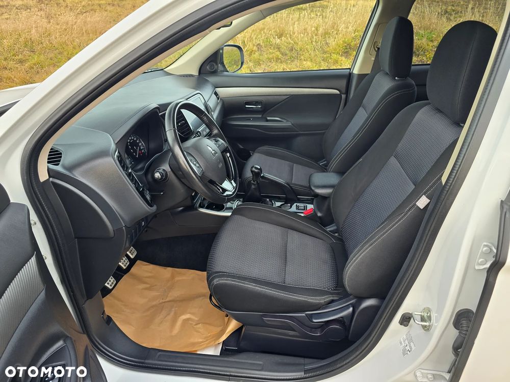 Mitsubishi Outlander 2.0 2WD Edition - 19