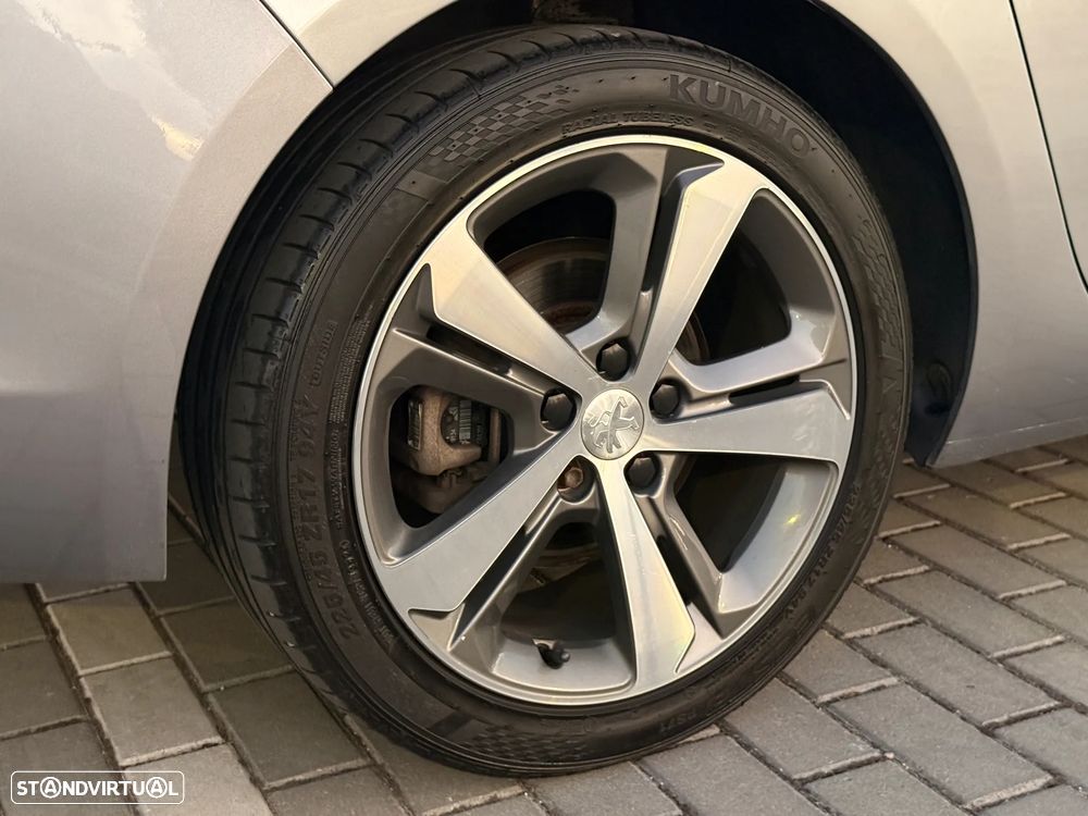 Peugeot 308 1.2 PureTech GT Line EAT8 - 16