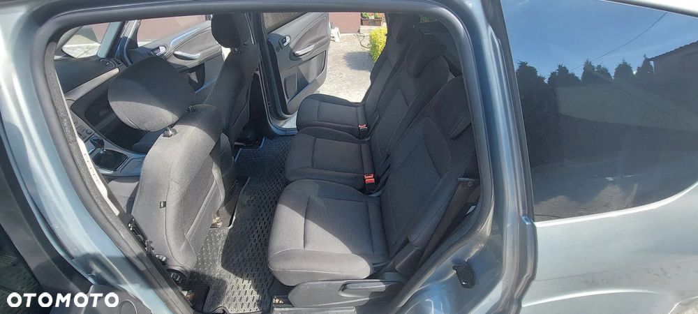 Ford S-Max 2.2 TDCi Titanium - 11