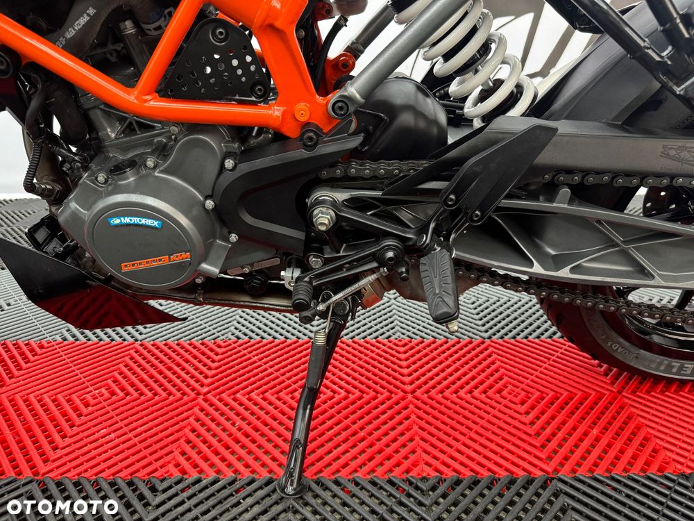 KTM Duke - 23