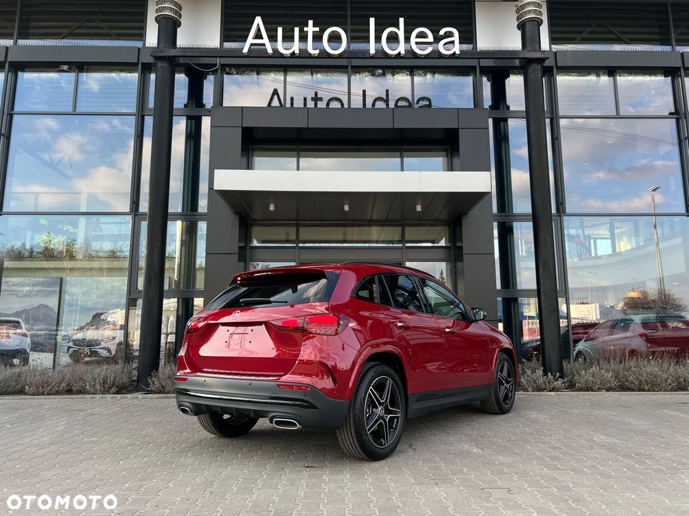 Mercedes-Benz GLA 200 AMG Line - 16