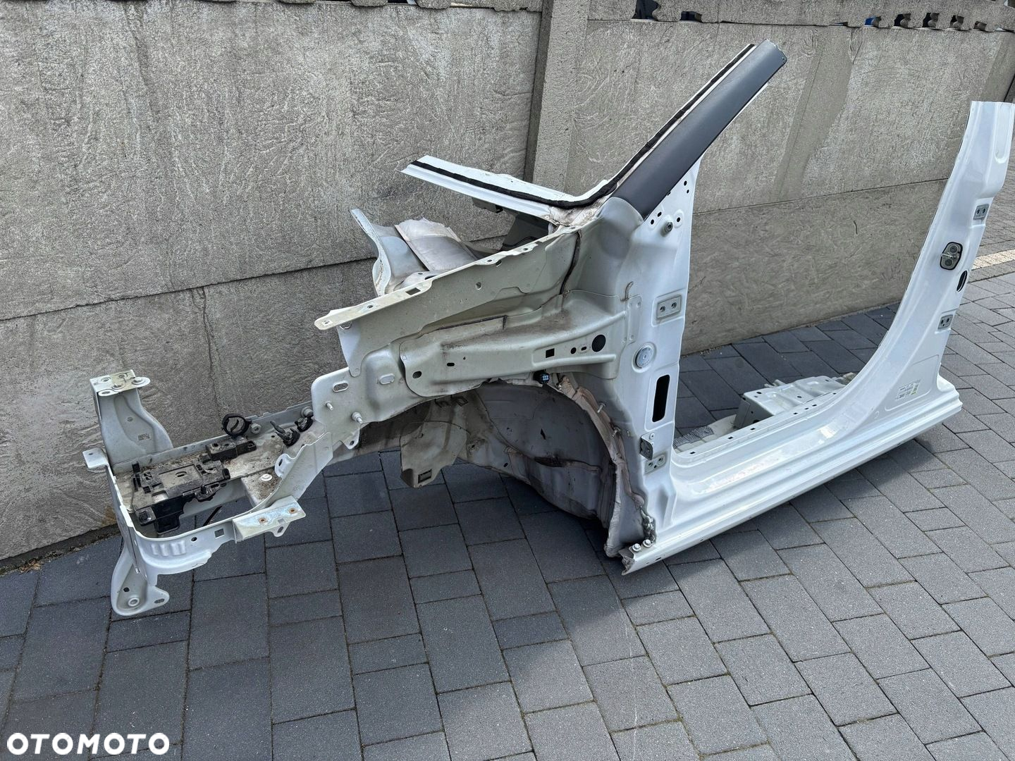 Citroen C3 III PODŁUŻNICA ĆWIARTKA LEWA - 2