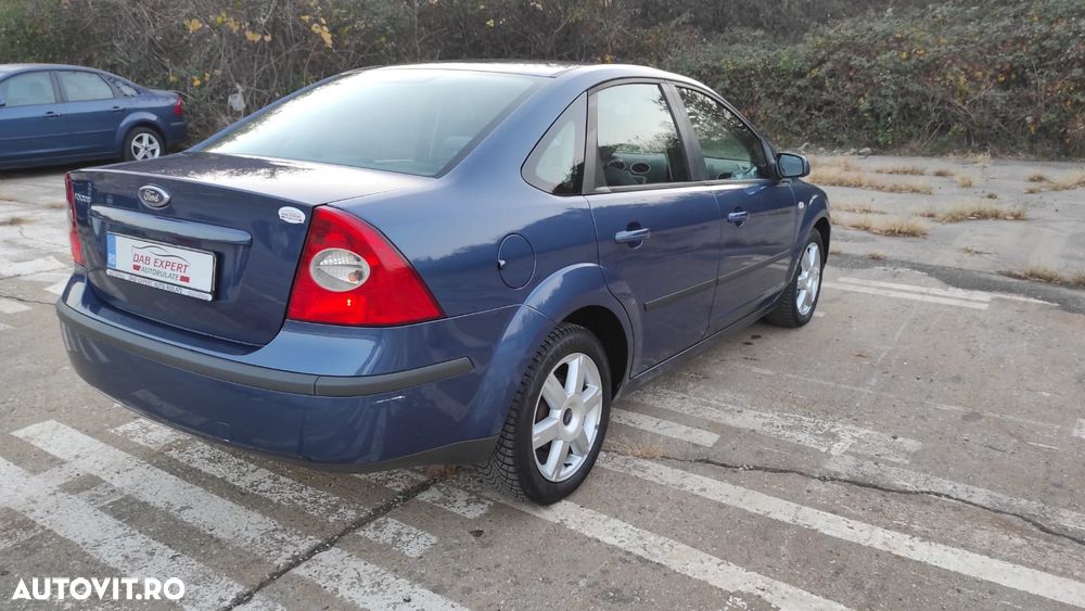 Ford Focus - 9