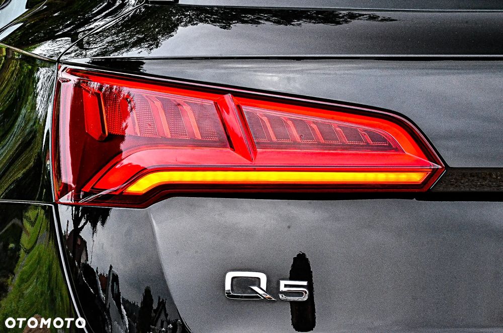Audi Q5 35 TDI quattro S tronic design - 22