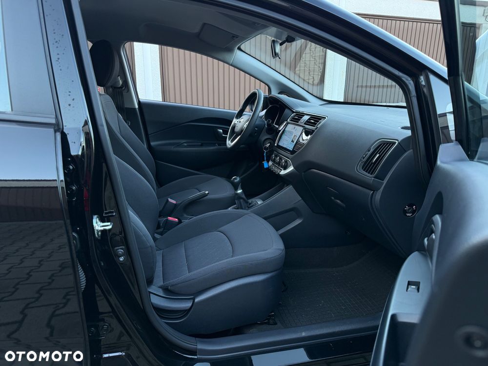 Kia Rio 1.2 M - 21