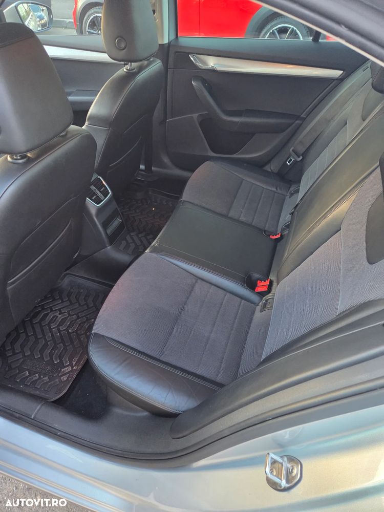 Skoda Octavia 1.6 TDI (Green tec) DSG Ambition - 8