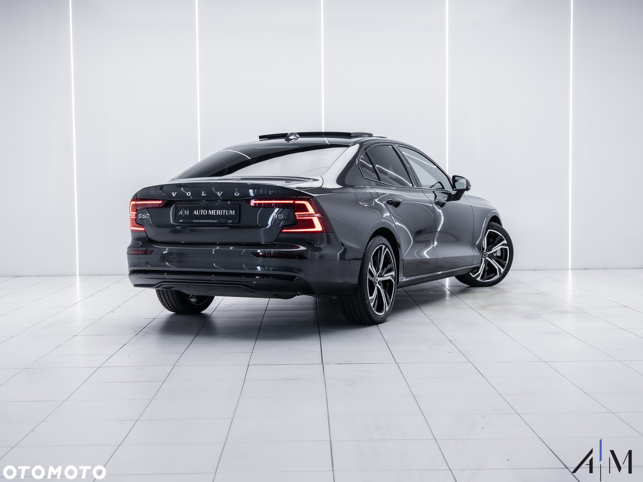 Volvo S60 B5 B AWD Ultimate Dark - 4