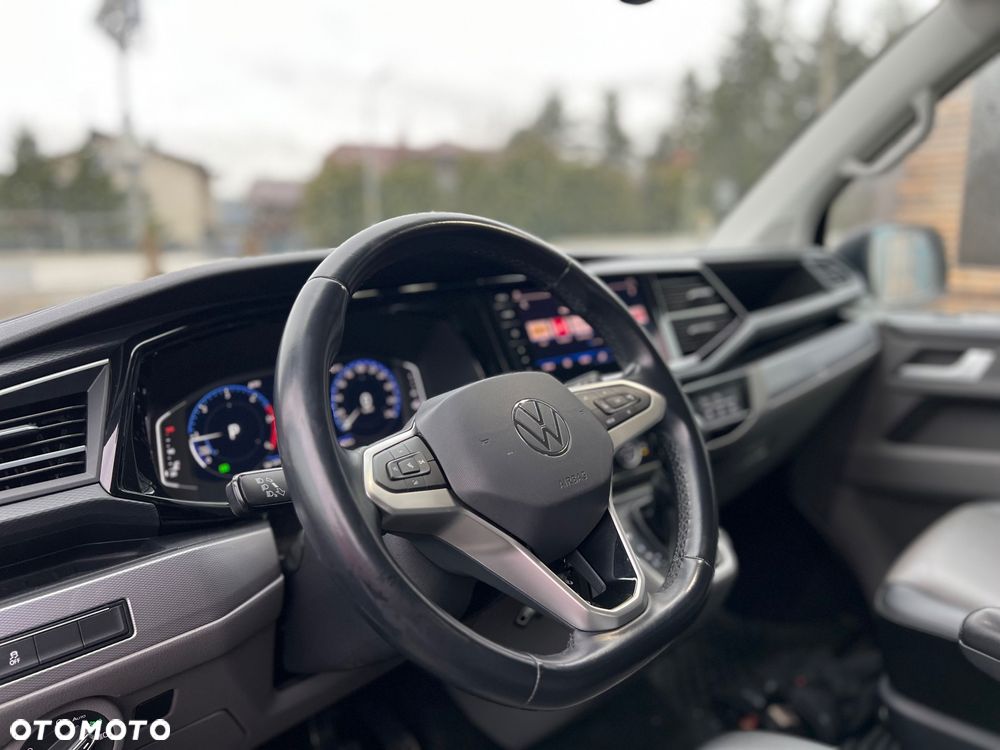 Volkswagen Caravelle - 17