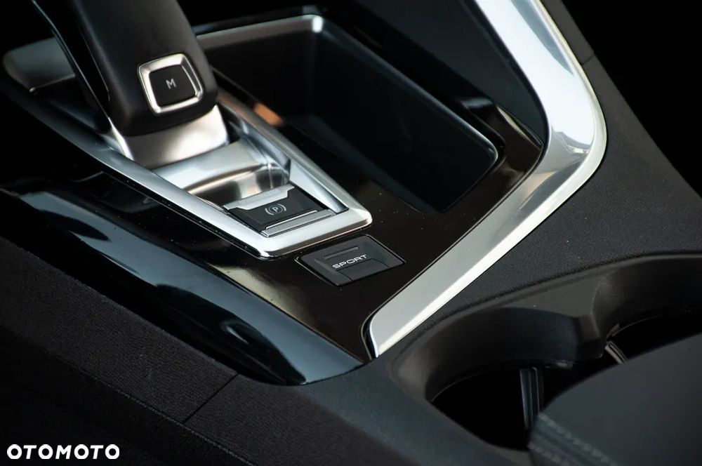 Peugeot 3008 PureTech 130 Stop & Start EAT6 Allure - 28