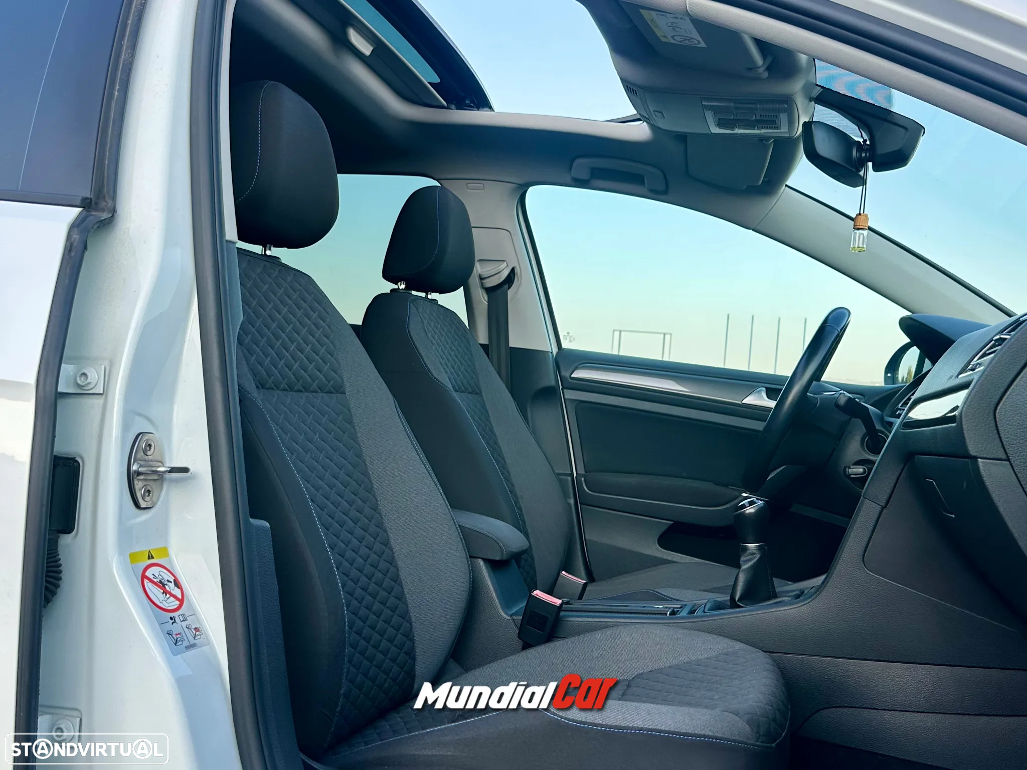 VW Golf 1.6 TDI R-Line - 8