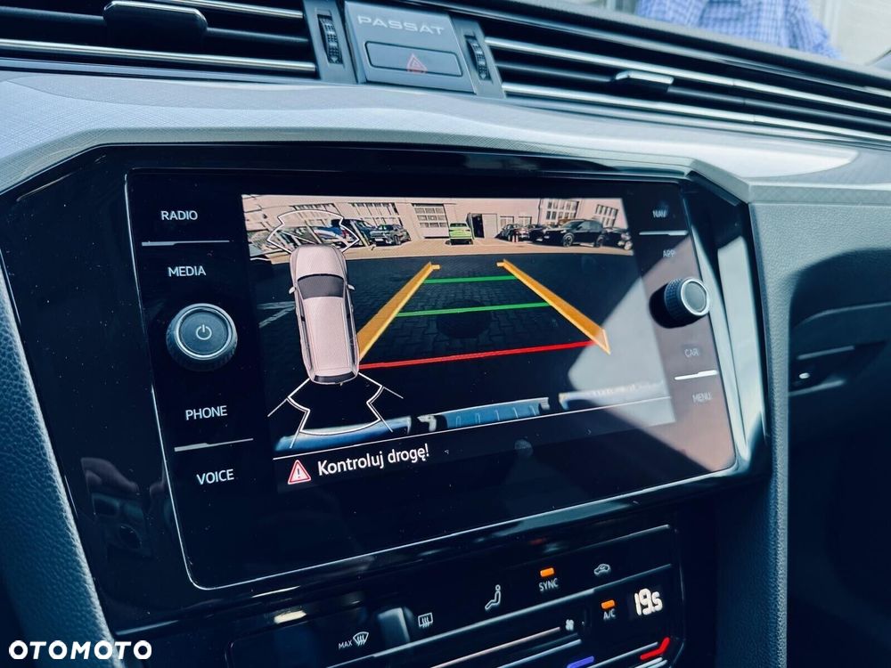 Volkswagen Passat 2022