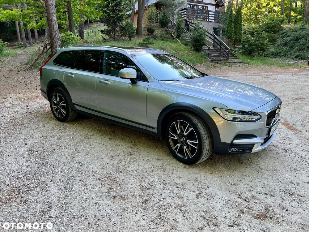 Volvo V90 Cross Country D5 AWD - 26