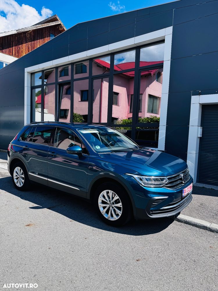 Volkswagen Tiguan - 10