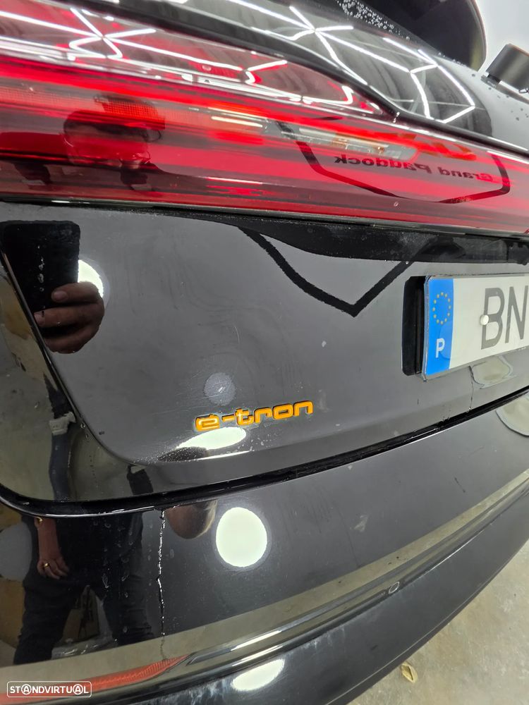 Audi e-tron 50 quattro - 11