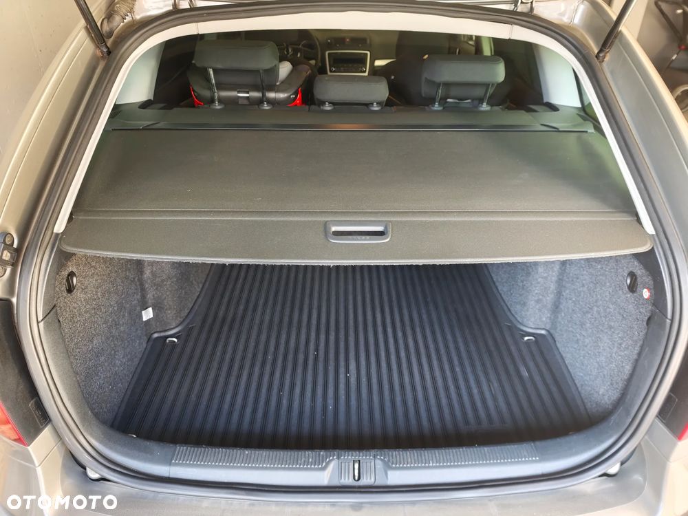 Skoda Octavia 1.4 TSI Ambiente - 14