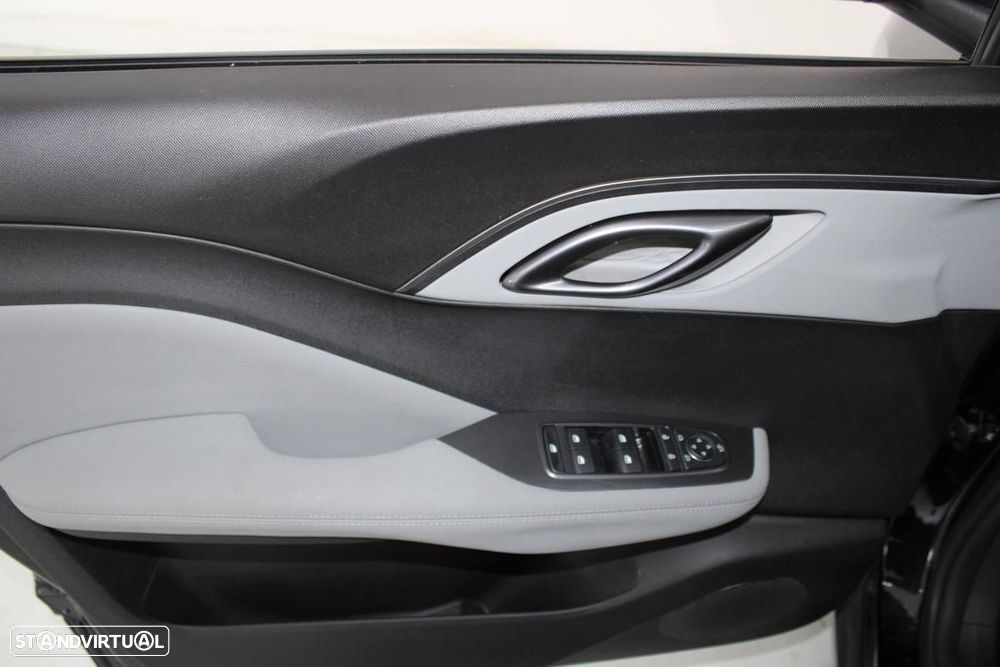 BYD Dolphin Surf 43.2 kWh Comfort - 10