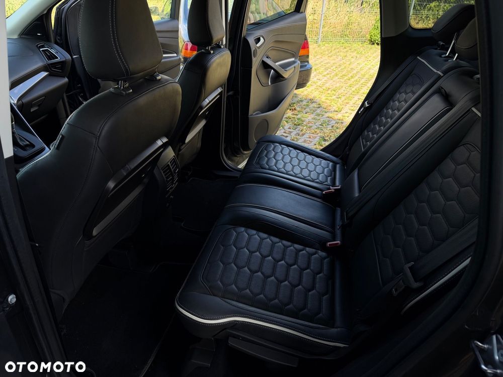 Ford Kuga 2.0 TDCi 4x4 Vignale - 16