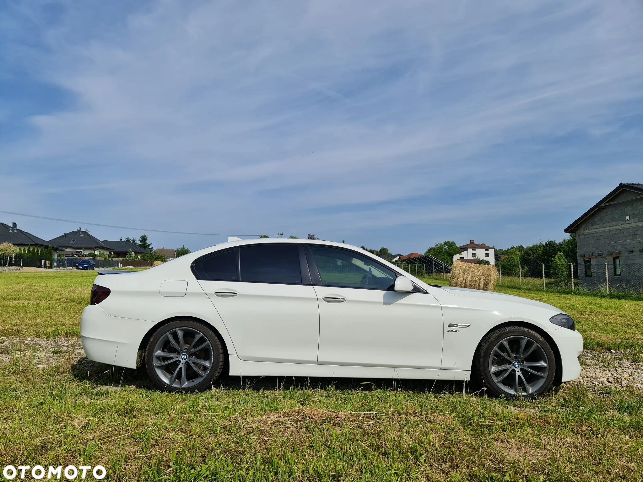 BMW Seria 5 528i xDrive - 7