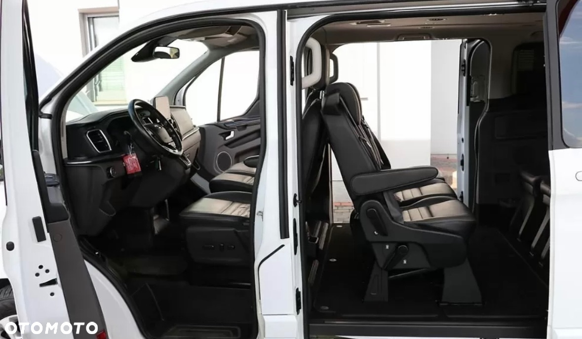Ford Tourneo Custom 320 L2H1 VA Autm Titanium X - 12
